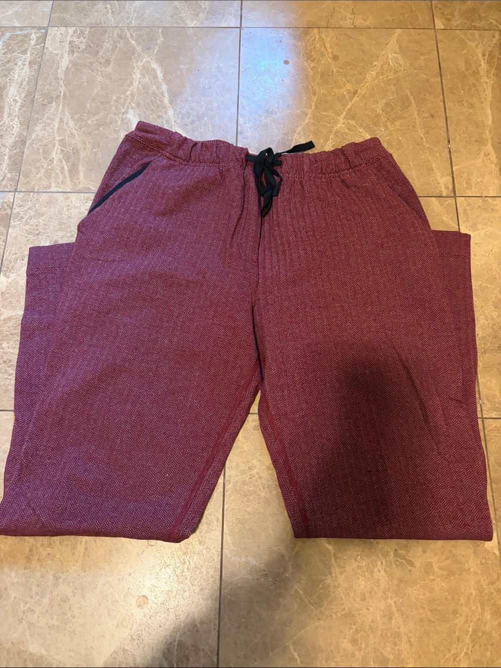 lululemon athletica Men's Burgundy Drawstring Joggers